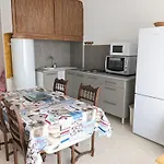 Villa T2 Climatise, 2 Cours, Proche Plage, Parking Prive, 5 Pers., Animaux Acceptes - Fr-1-797-58 Port-la-Nouvelle