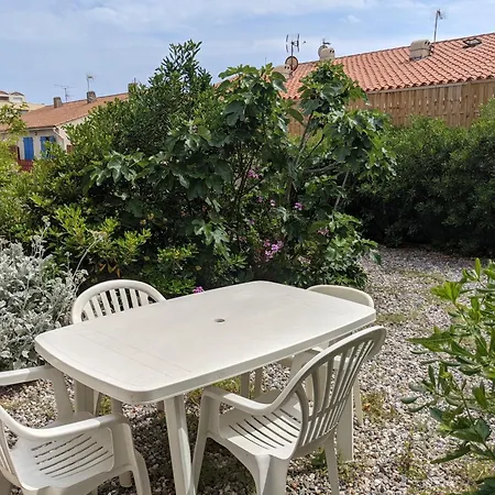 T2 Climatise, 2 Cours, Proche Plage, Parking Prive, 5 Pers., Animaux Acceptes - Fr-1-797-58