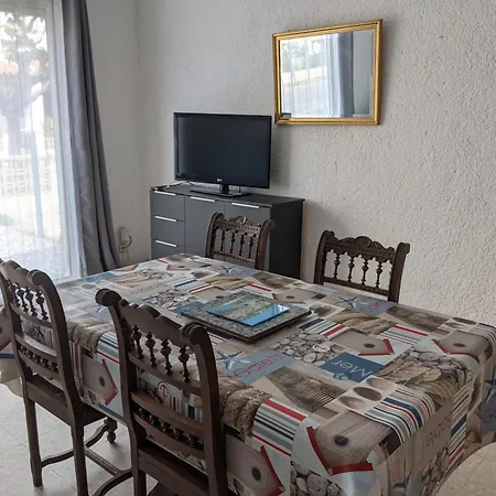 Vila T2 Climatise, 2 Cours, Proche Plage, Parking Prive, 5 Pers., Animaux Acceptes - Fr-1-797-58 Port-la-Nouvelle