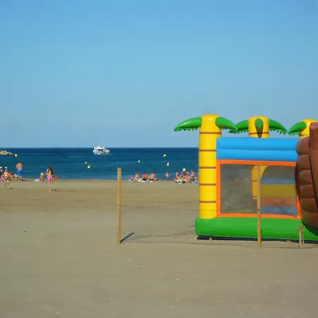 T2 Climatise, 2 Cours, Proche Plage, Parking Prive, 5 Pers., Animaux Acceptes - Fr-1-797-58 Vila