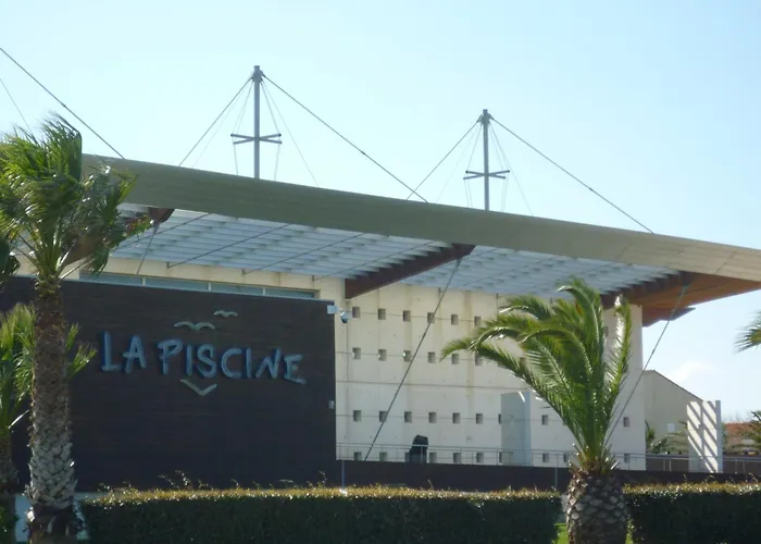 T2 Climatise, 2 Cours, Proche Plage, Parking Prive, 5 Pers., Animaux Acceptes - Fr-1-797-58 Villa *