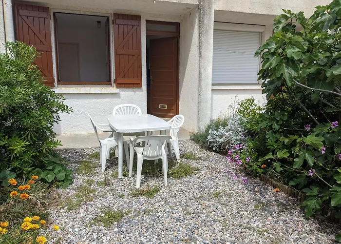 T2 Climatise, 2 Cours, Proche Plage, Parking Prive, 5 Pers., Animaux Acceptes - Fr-1-797-58