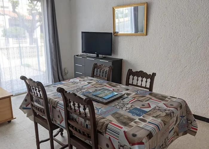 Villa T2 Climatise, 2 Cours, Proche Plage, Parking Prive, 5 Pers., Animaux Acceptes - Fr-1-797-58 Port-la-Nouvelle